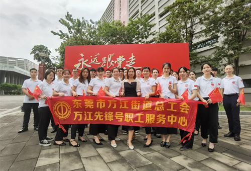 澳门威尼克斯人合唱团代表万江总工会参加“永远跟党走”第六届东莞市合唱节决赛